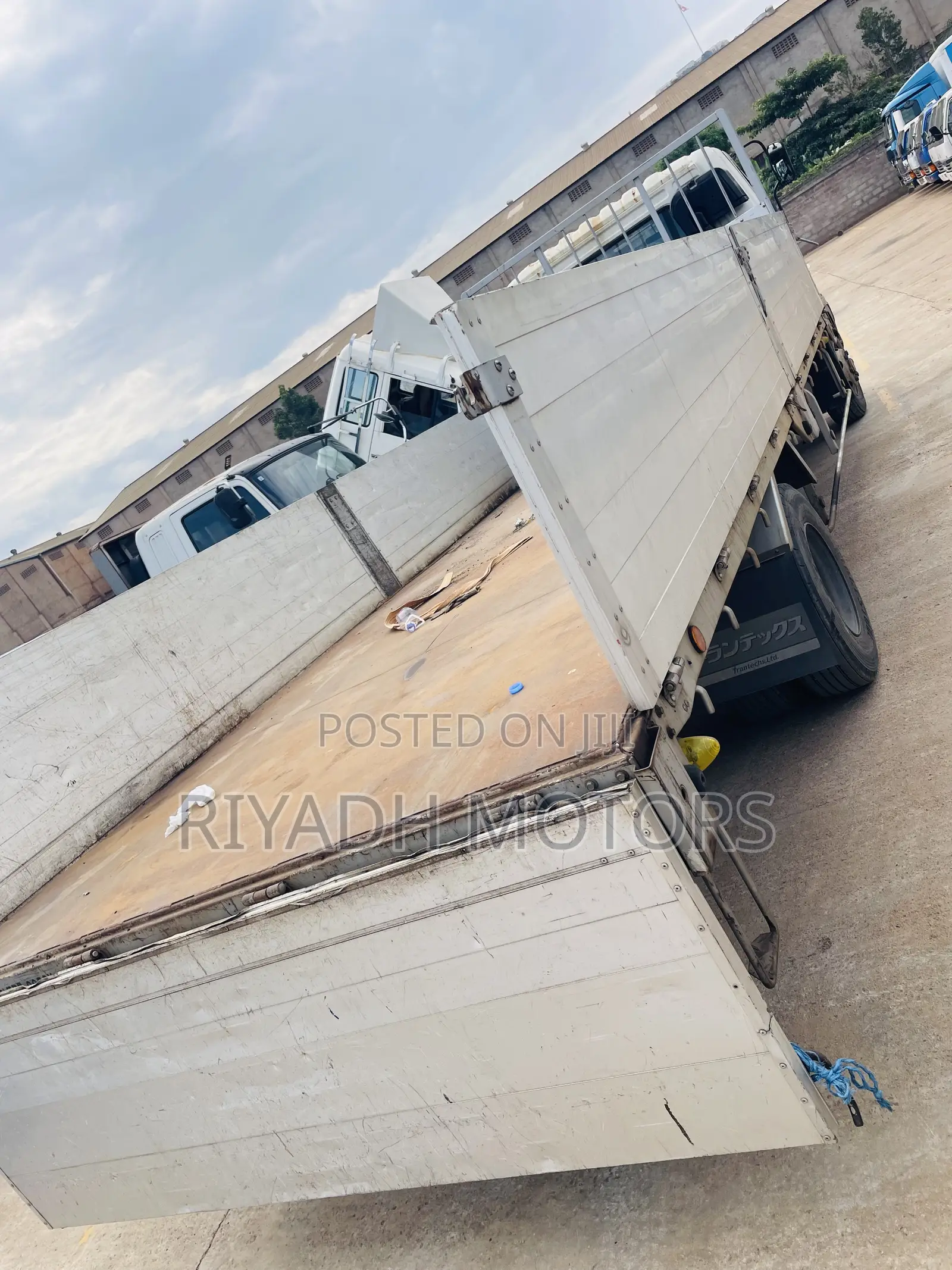Fuso 6gears Long Truck