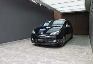 Toyota Wish 2013 Black