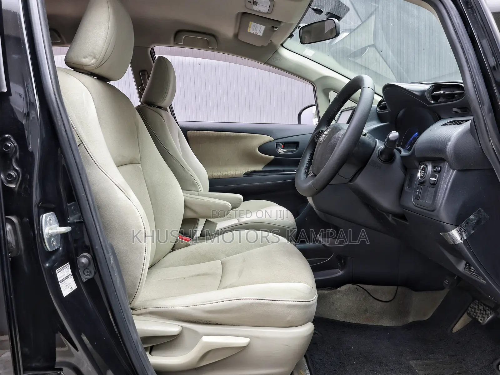Toyota Wish 2013 Black