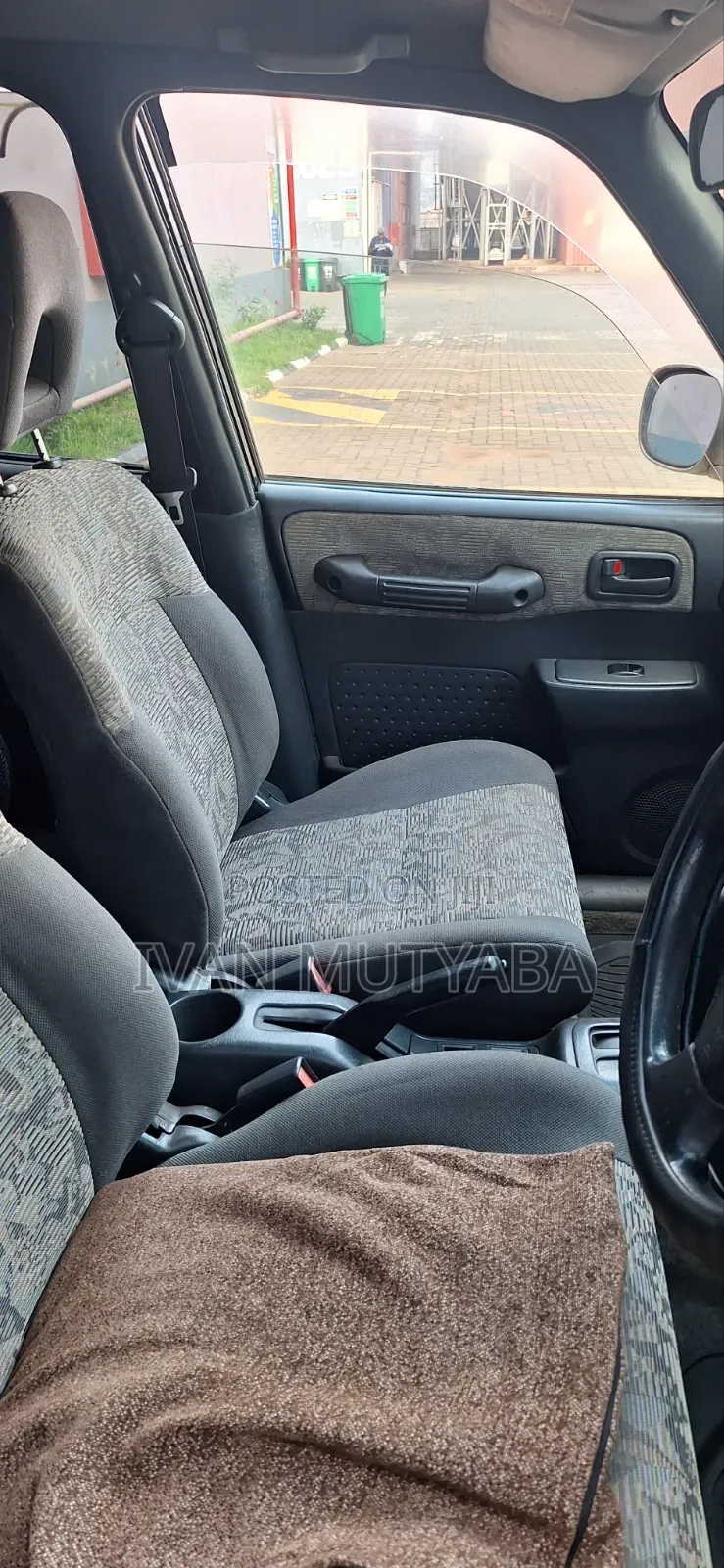 Toyota RAV4 Base FWD 1999