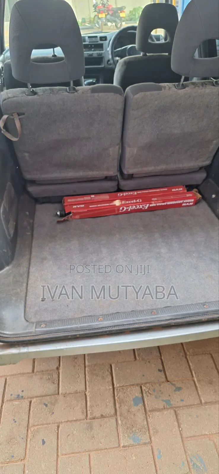 Toyota RAV4 Base FWD 1999