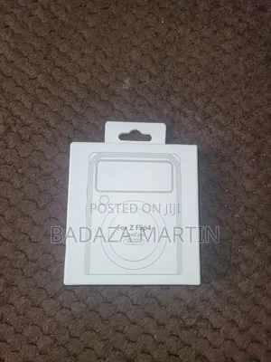 Samsung Zflip 4 Clear Case Wirh Magsafe