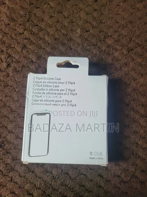 Samsung Zflip 4 Clear Case Wirh Magsafe