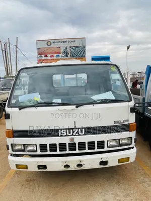 Isuzu Truck 4BE1 Engine Long Chassis