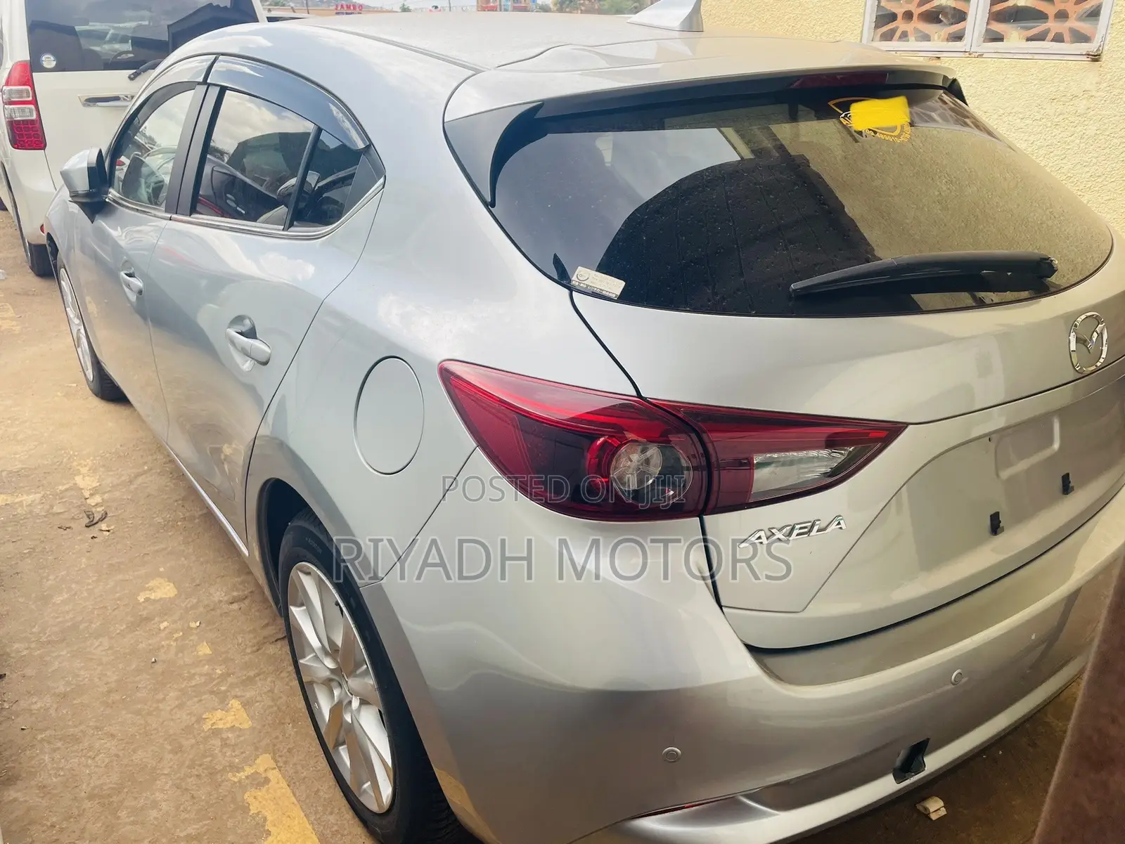 Mazda Axela 2018 Silver
