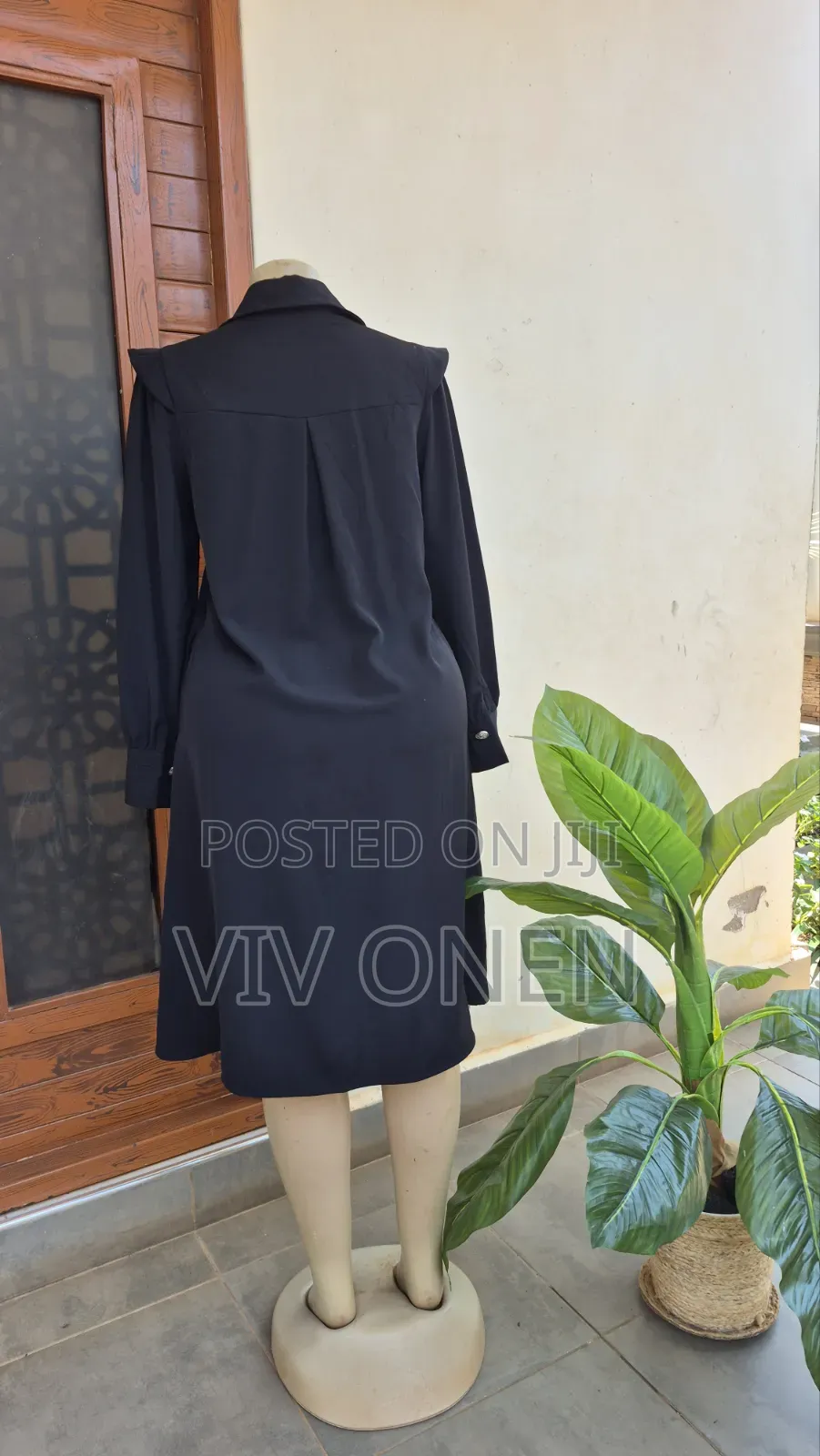 A Timeless Black Dress for Effortlessly Stylish Look!