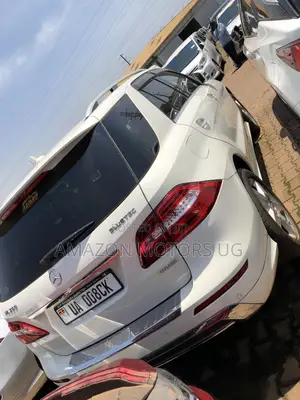 Mercedes-Benz M Class ML 350 BlueTEC 4Matic 2012 White
