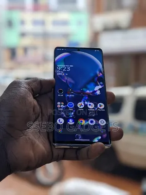 Sharp Aquos R6 128 GB White