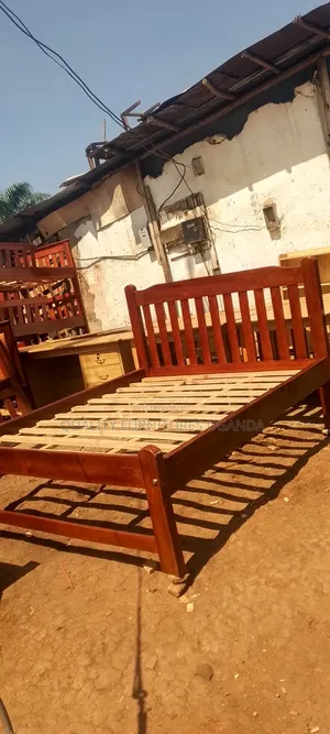 Solid 5x6 Brown Bed