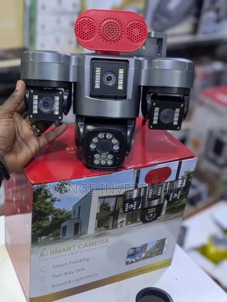 3lense Camera With 2 Solar Panels and Large Battery Capacity
