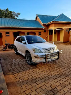 Toyota Harrier 2008 White