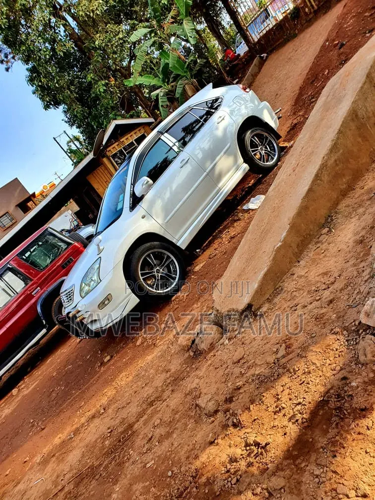 Toyota Harrier 2008 White
