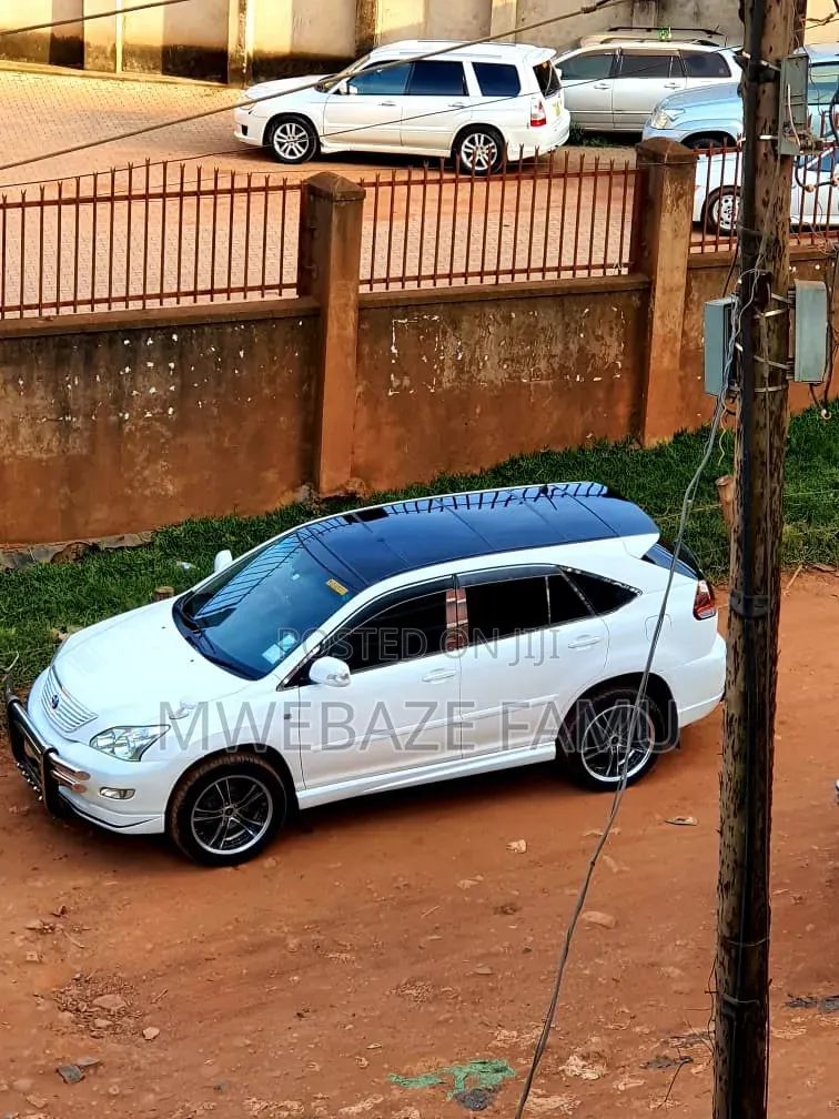 Toyota Harrier 2008 White