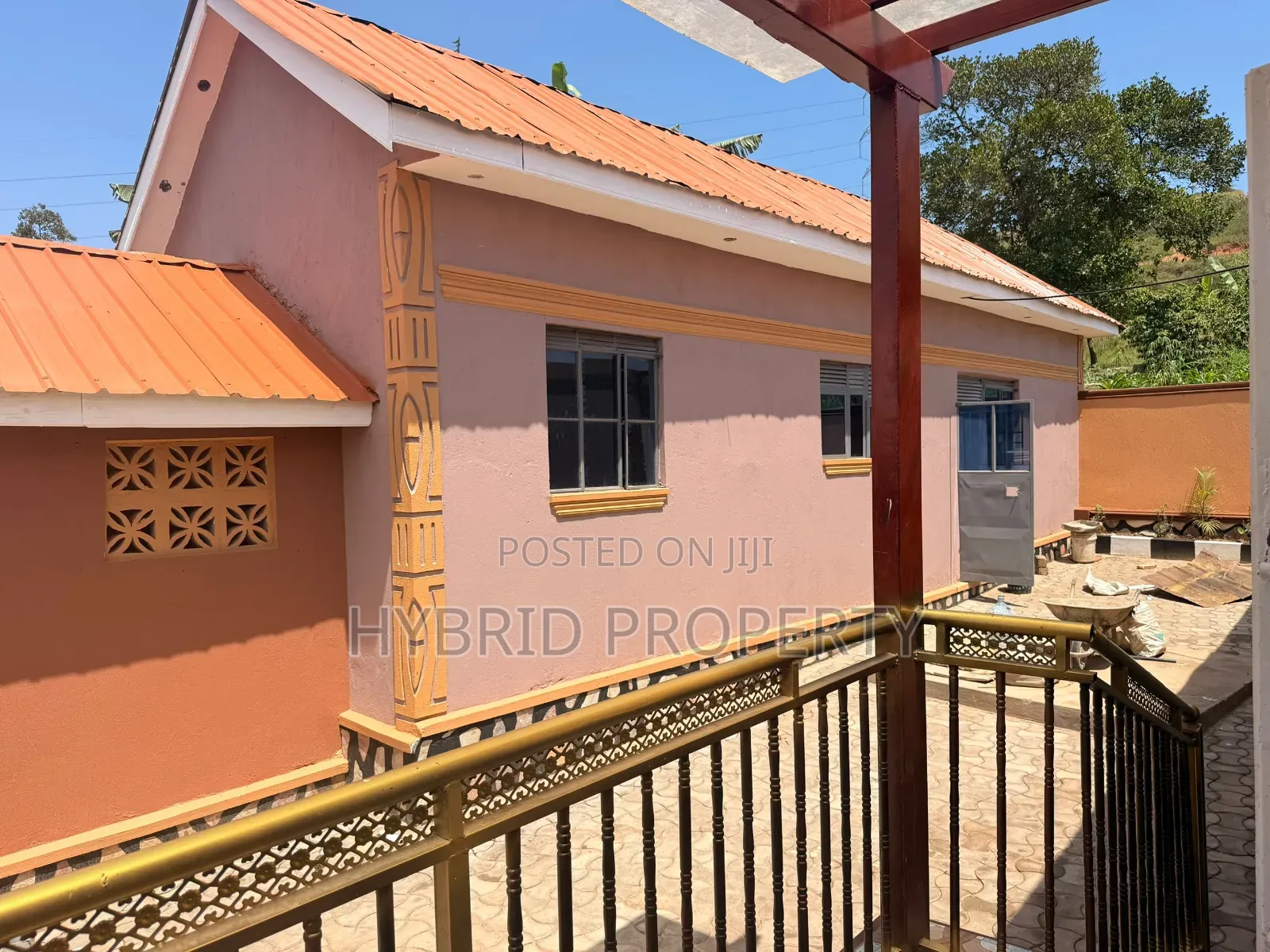 4bdrm House in Matugga~Kiryagonja, Gombe for sale