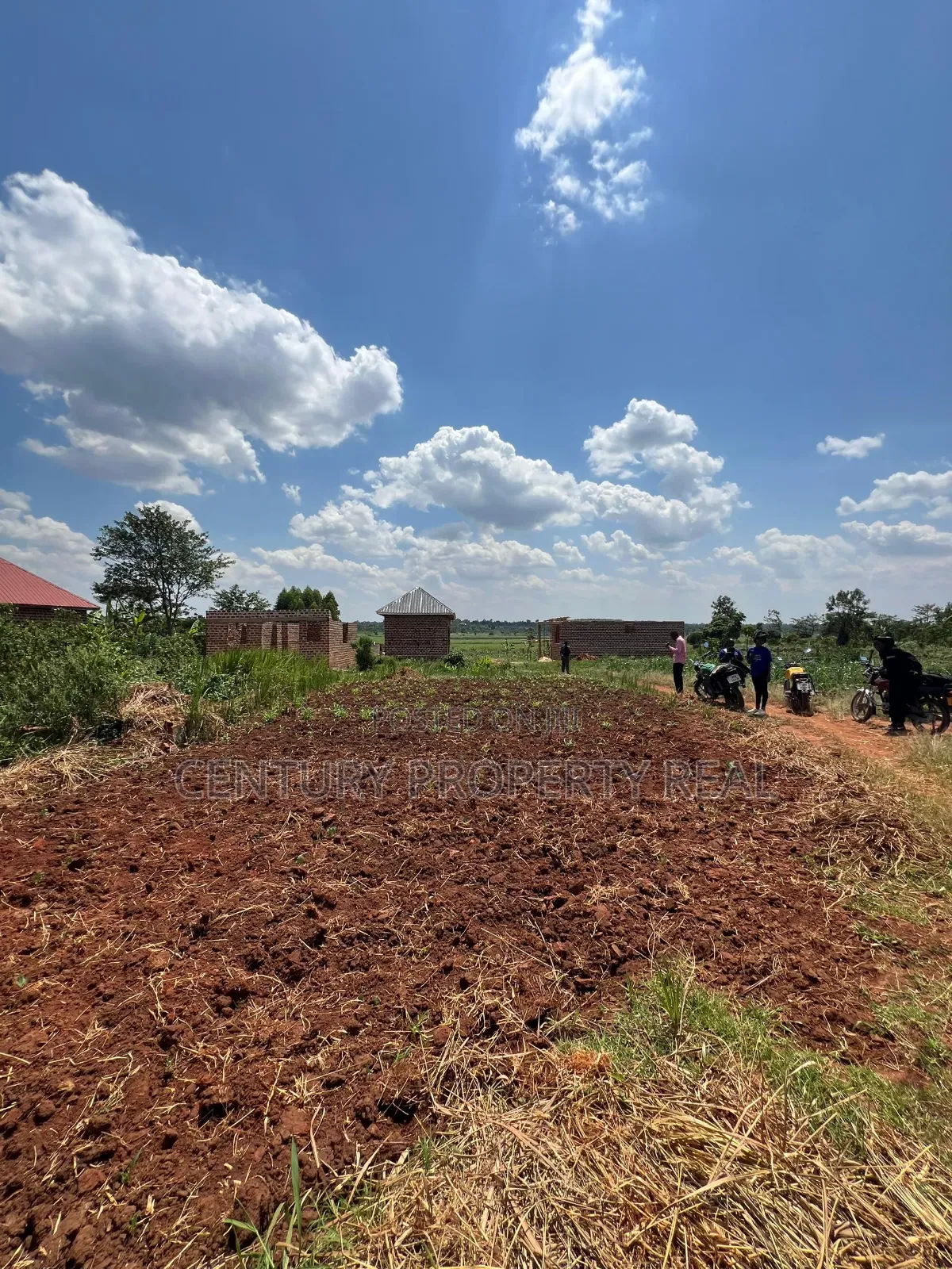 50 by 100 in Kitimbwa Kayunga