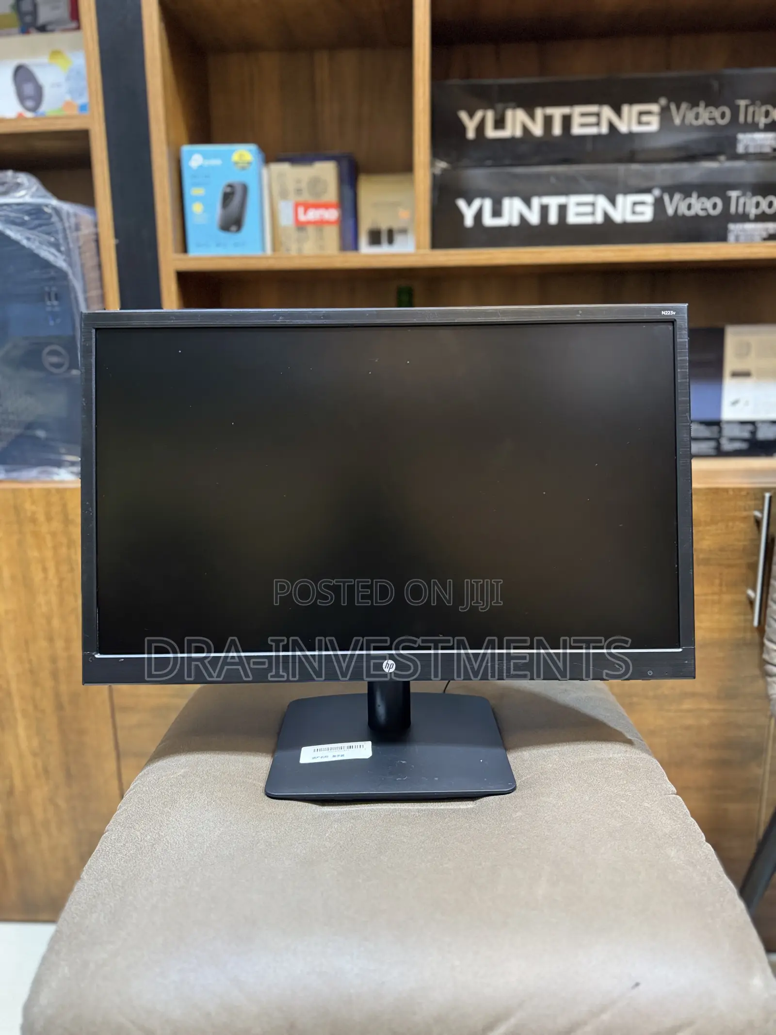 Original HP 22-Inch Monitor – Clear Display, Professional Quality