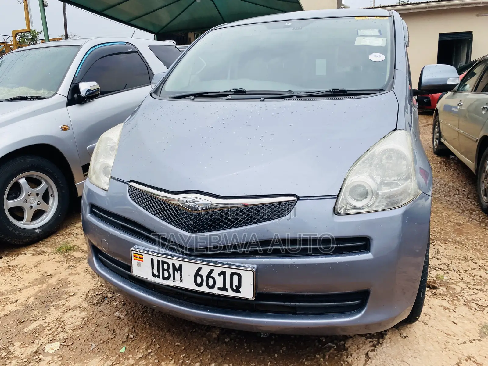 Toyota Ractis 1.5 AWD 2009