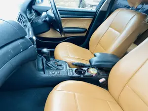 BMW 318i 2002 Gold