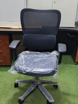 Shwevel Office Chair