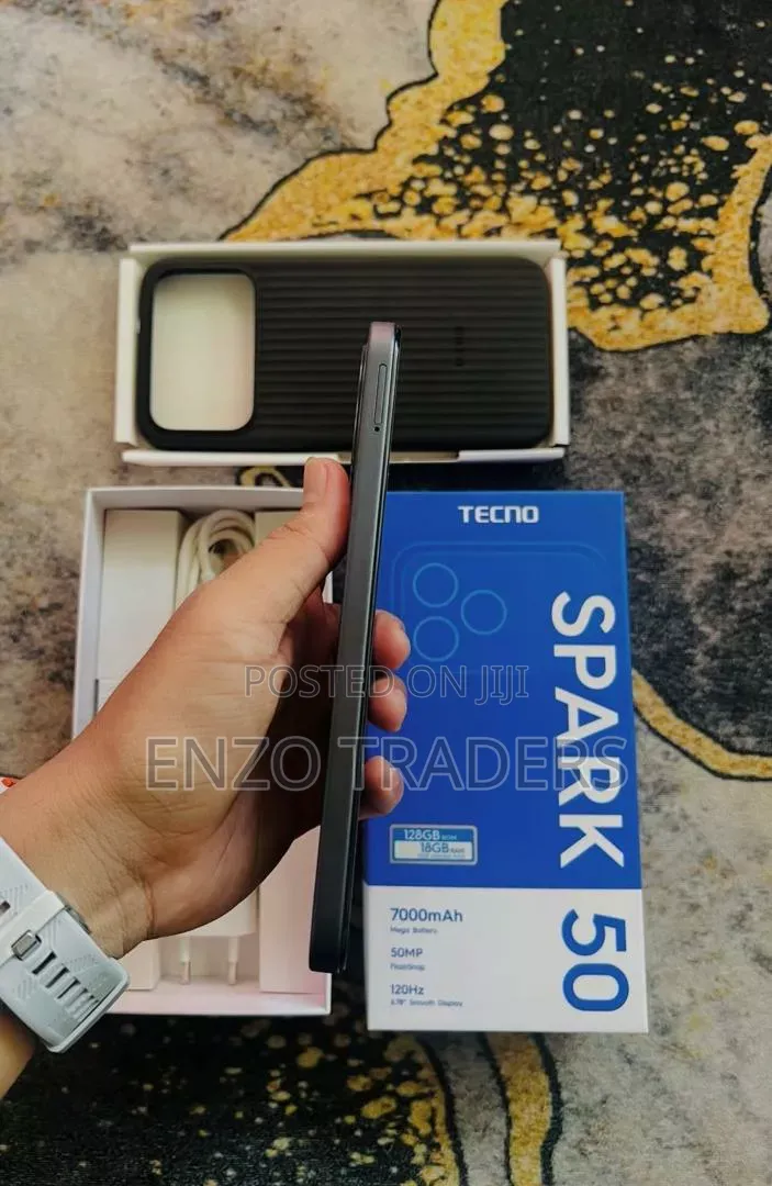New Tecno Spark 50 128 GB Black