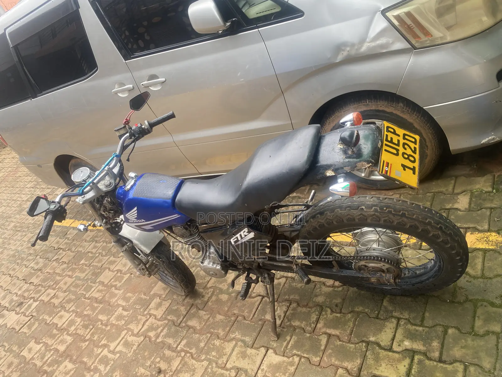 Honda 2010 Blue