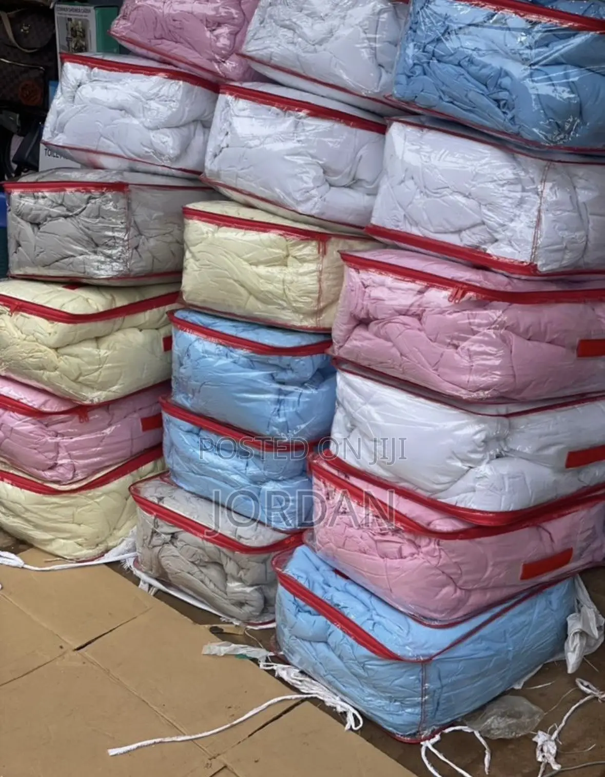 4pcs Plain Duvets