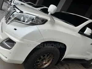 Toyota Land Cruiser Prado 2.7 2017