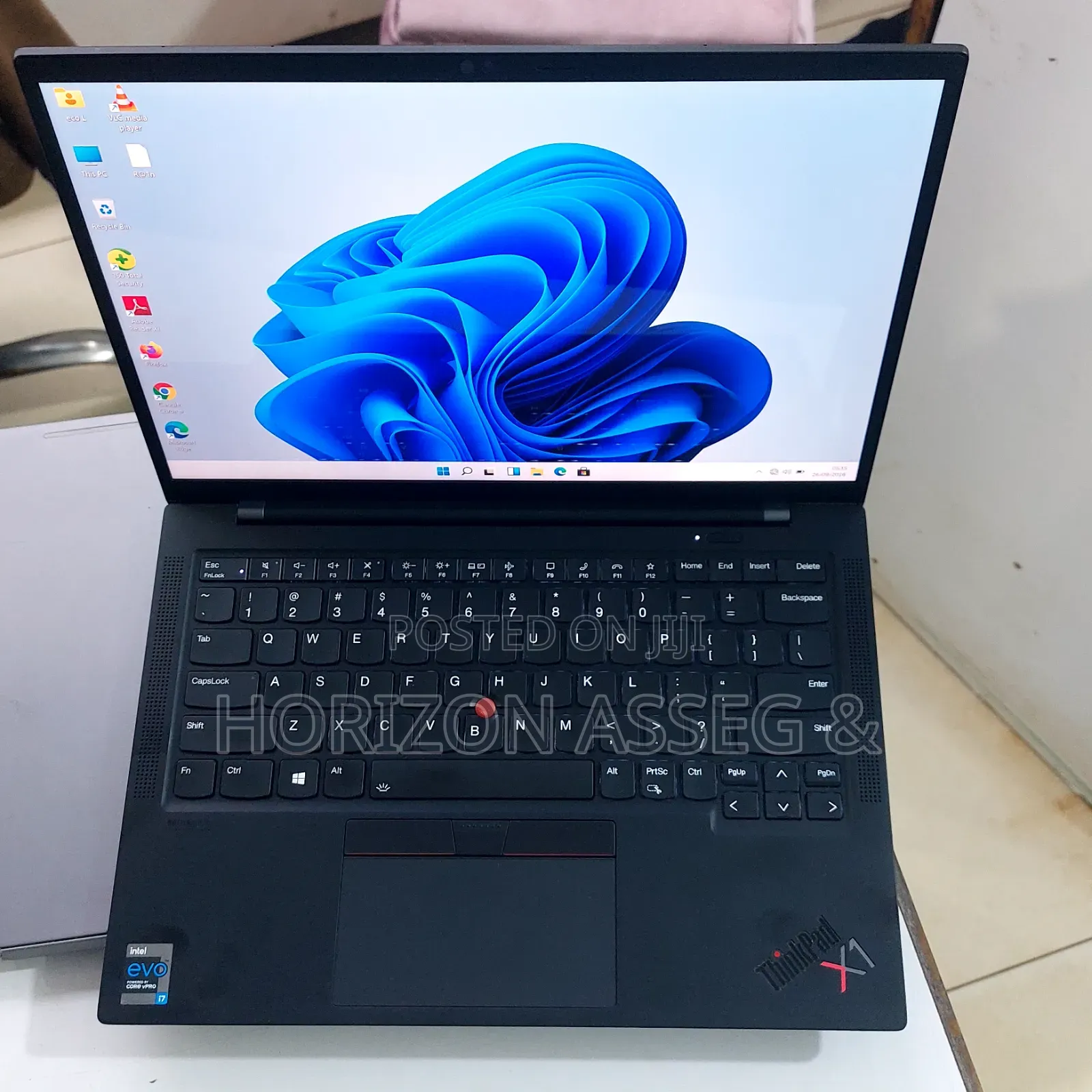 New Laptop Lenovo ThinkPad X1 Yoga 16GB Intel Core i7 SSD 500GB