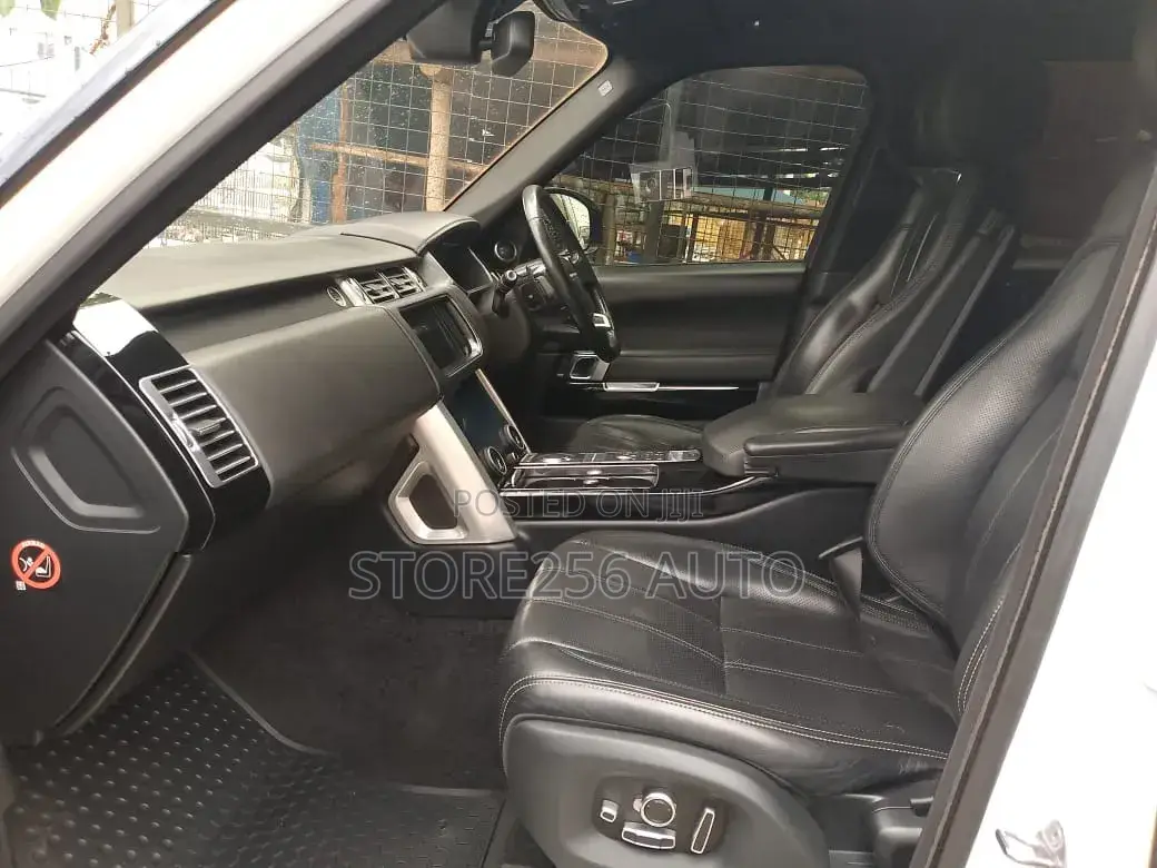 Land Rover Range Rover Vogue 2016 White
