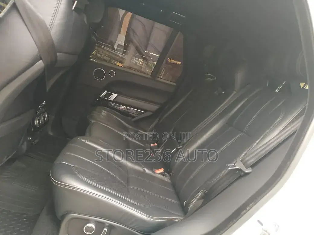 Land Rover Range Rover Vogue 2016 White