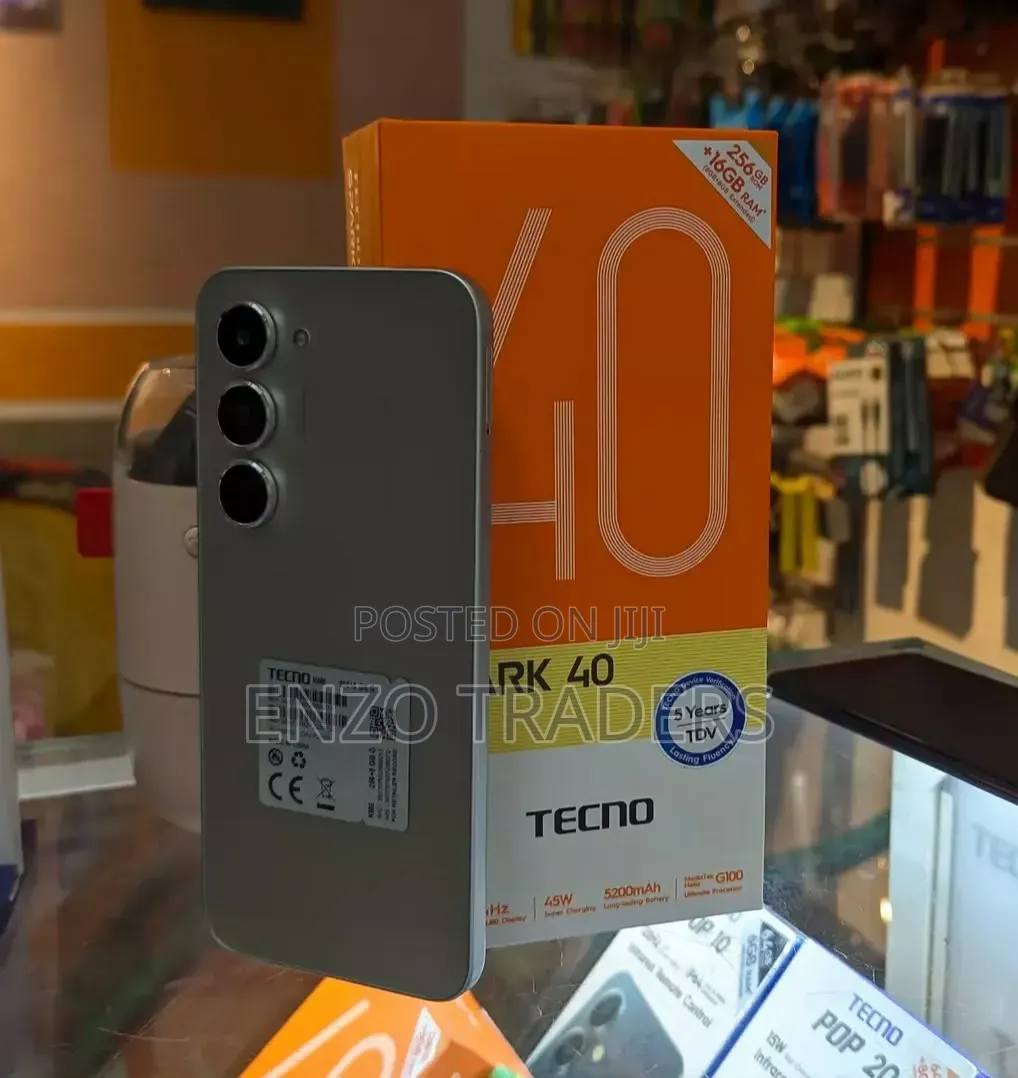 New Tecno Spark 40 Pro 256 GB Silver