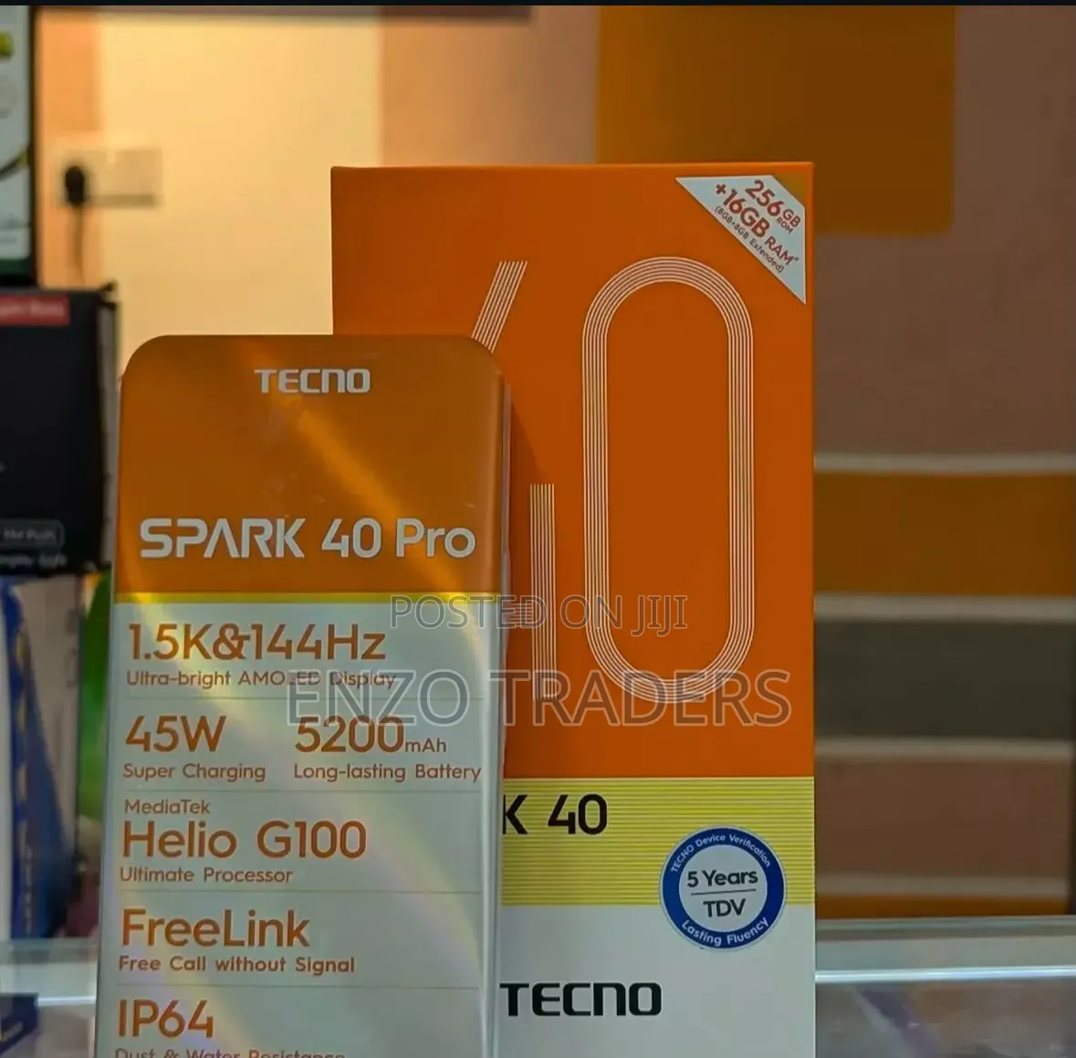 New Tecno Spark 40 Pro 256 GB Silver