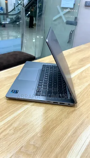 New Laptop Dell Latitude 7420 16GB Intel Core i5 SSD 256GB