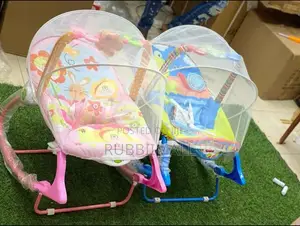 Infant to Toddler Rocker 0m+