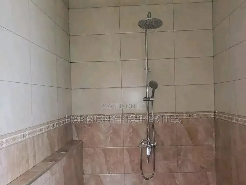 5bdrm Mansion in Buziga, Central Division for rent