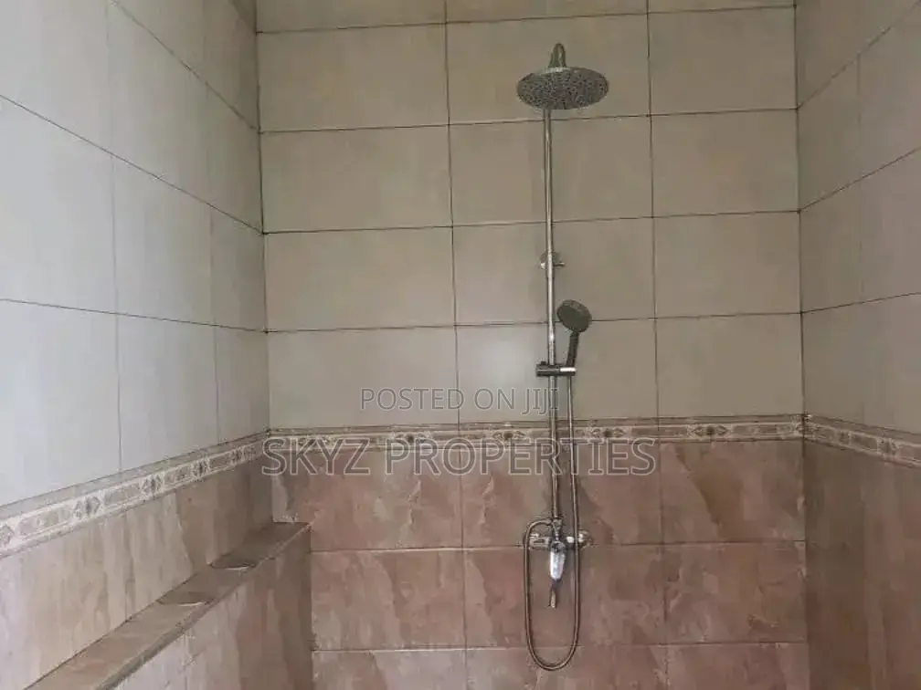 5bdrm Mansion in Buziga, Central Division for rent