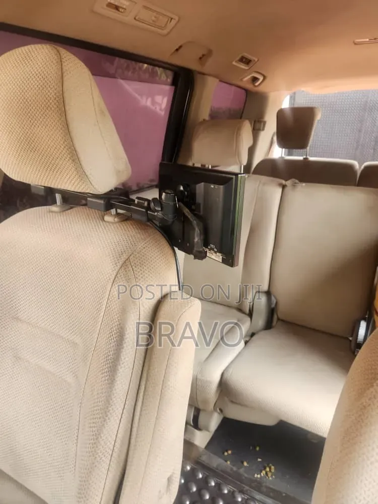 Rather Seat Covers for Toyota Noah 7 Seaters