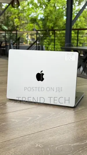 New Apple MacBook Pro 2021 M1 Max 16GB Intel Core i7 HDD+SSD 512GB