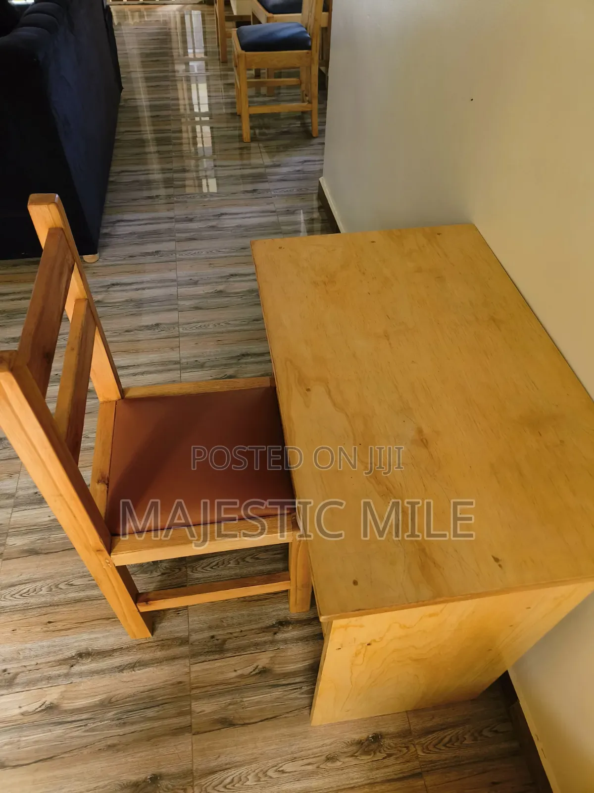 Reading Table / Computer Table in Good Condition