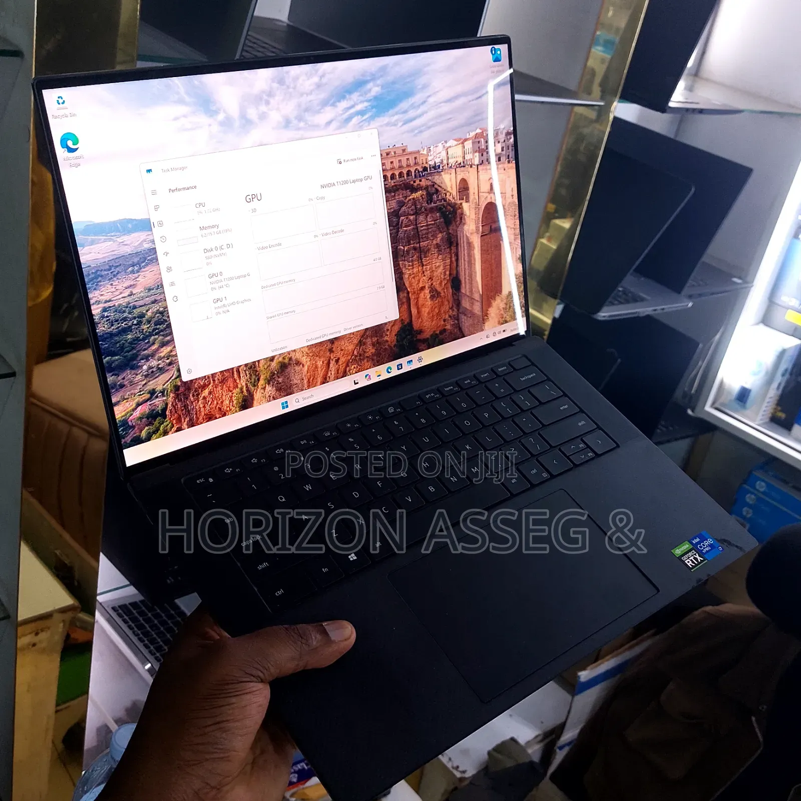New Laptop Dell Precision 5560 16GB Intel Core i7 SSD 512GB