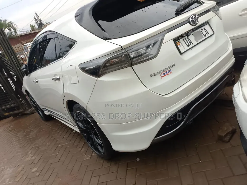 Toyota Harrier 2.0 2014 White