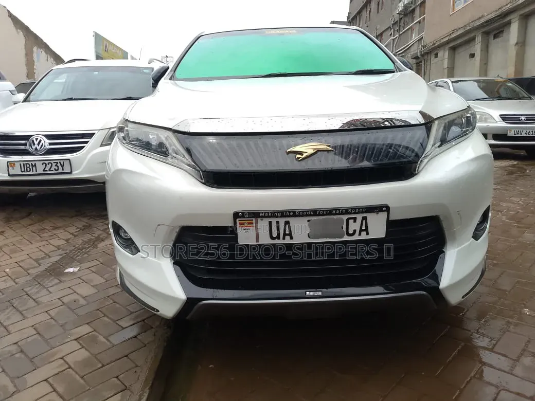 Toyota Harrier 2.0 2014 White