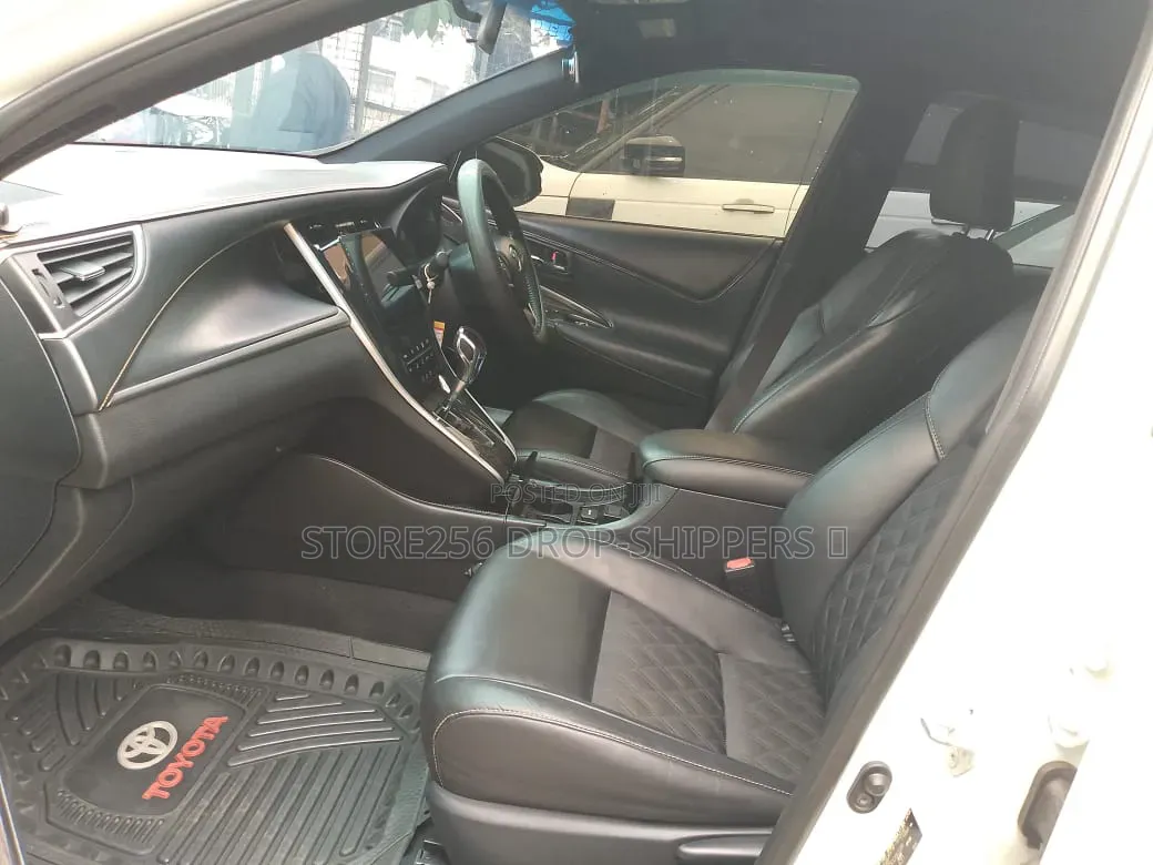 Toyota Harrier 2.0 2014 White