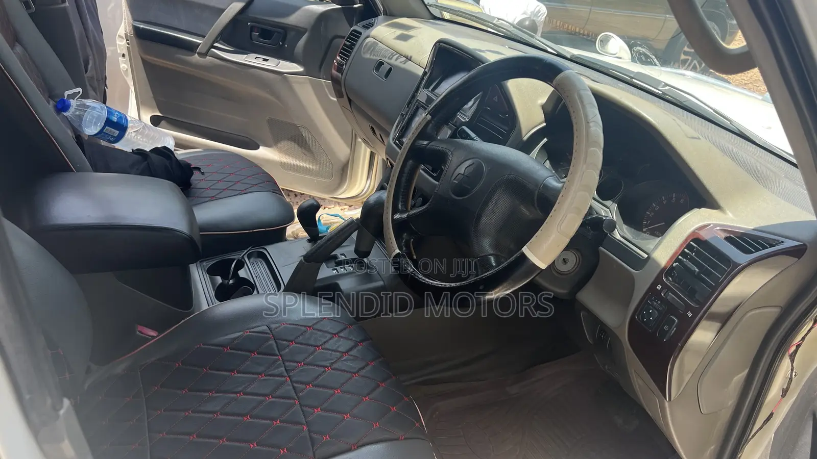 Mitsubishi Pajero 2002 White