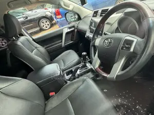 Toyota Land Cruiser Prado 2017 Gray