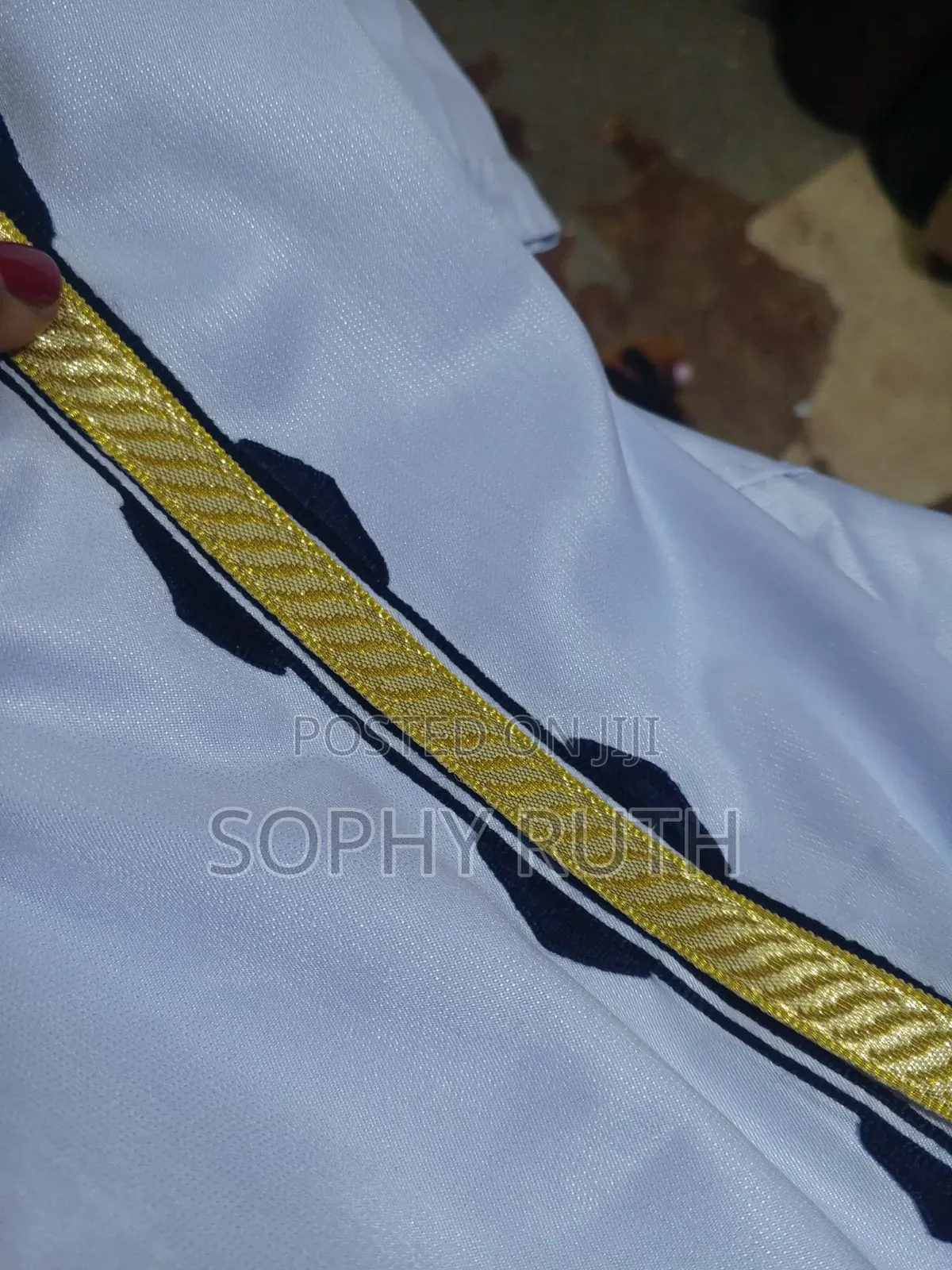 Bridal Traditional Kanzu With a Zip and a Sticker.