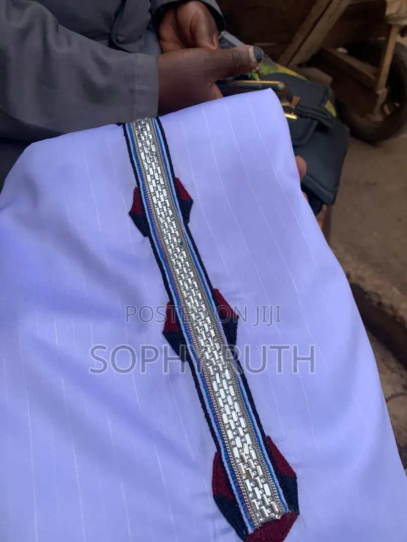 Bridal Traditional Kanzu With a Zip and a Sticker.
