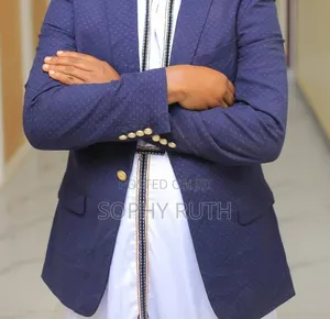Bridal Traditional Kanzu With a Zip and a Sticker.