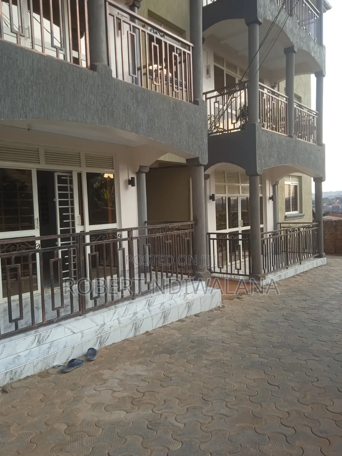 2bdrm Shared Apartment in Makindye for rent