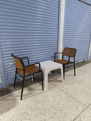 2people Plastic Table and Chairs Set for Bars and Coffee